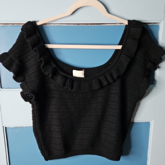 H&M Sweaters - H&M Black Ruffled Cochet Knit Top NWT
